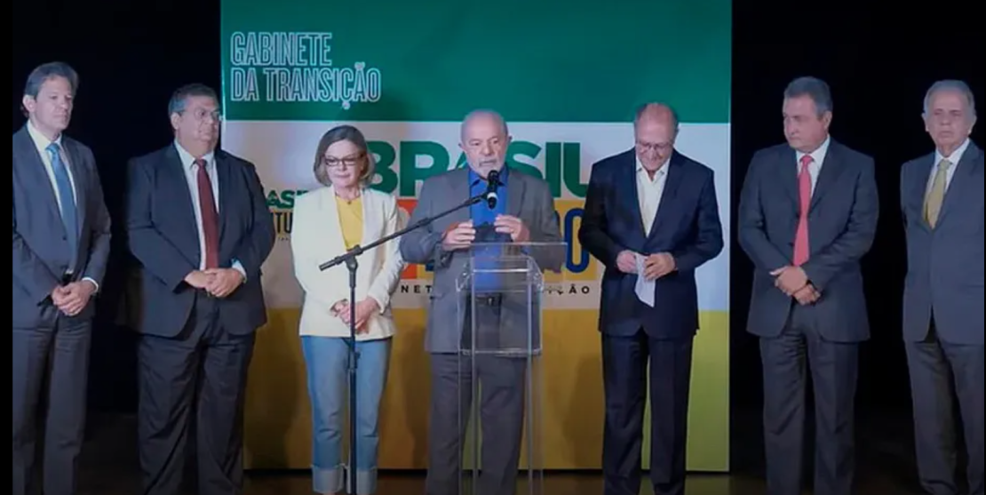 Lula anuncia primeiros ministros em Brasília - Crédito: Reprodução