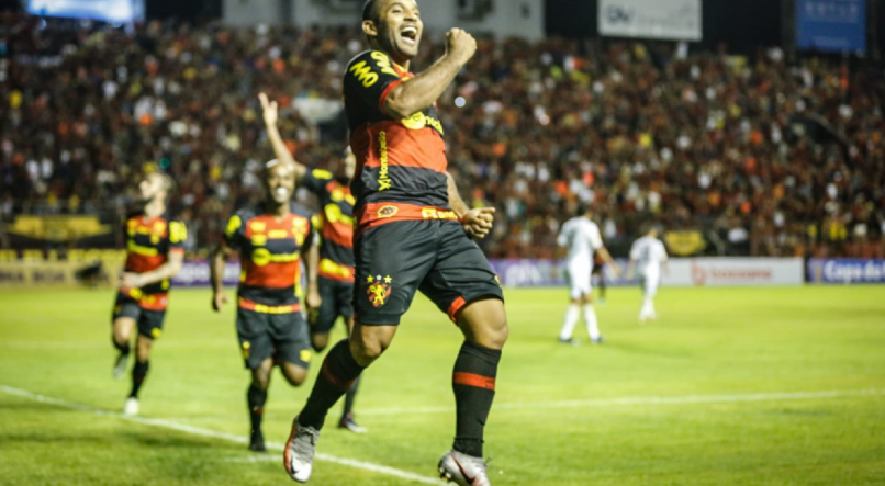 Sport abriu o placar com Edinho, no segundo tempp - FOTO: Rafael Bandeira/Sport Recife