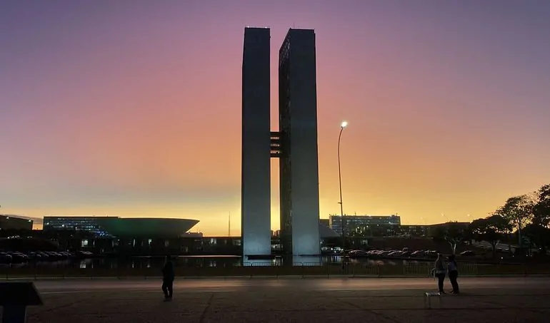 Oferta do governo consiste em um reajuste de 8,4% a partir de abril. Foto: Agência Brasil