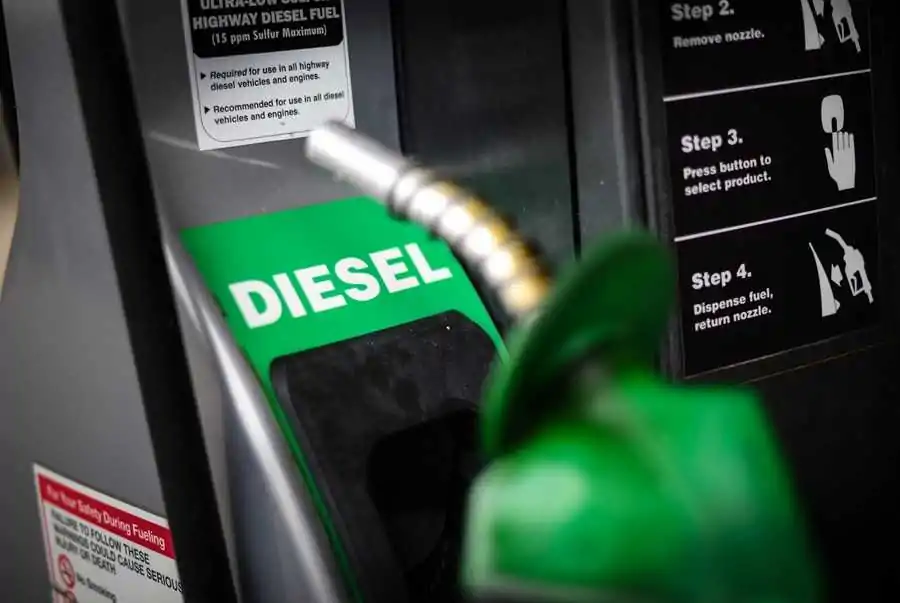 Preço do diesel fica mais baixo a partir de sábado (29) - Foto: Reprodução