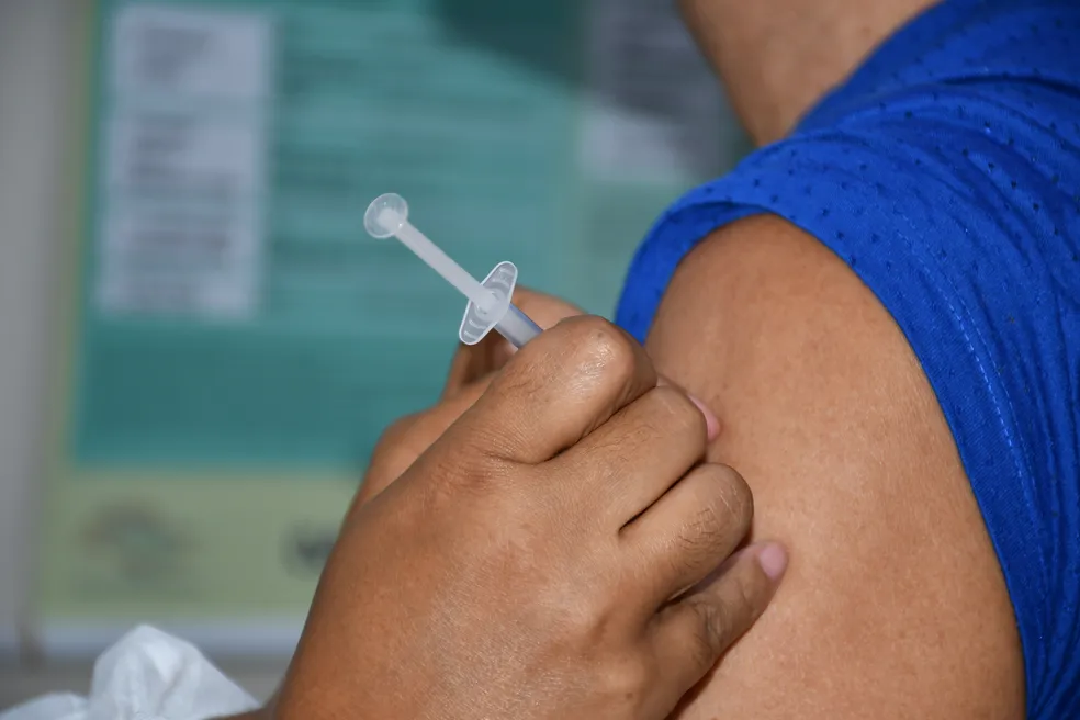 Vacina contra gripe está disponível para pessoas acima de 6 meses de idade - Foto: Marcos Sanches/Secom