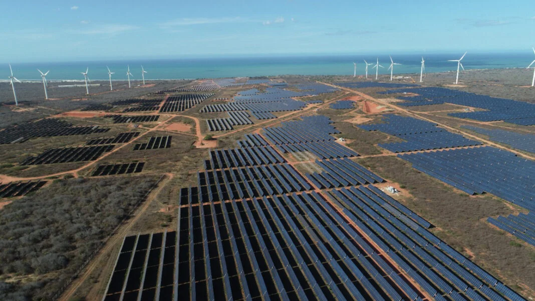 Atualmente, o RN é líder de produção em energia eólica, uma das principais fontes limpas em expansão no Brasil, e cresce na solar - Foto: Divulgação