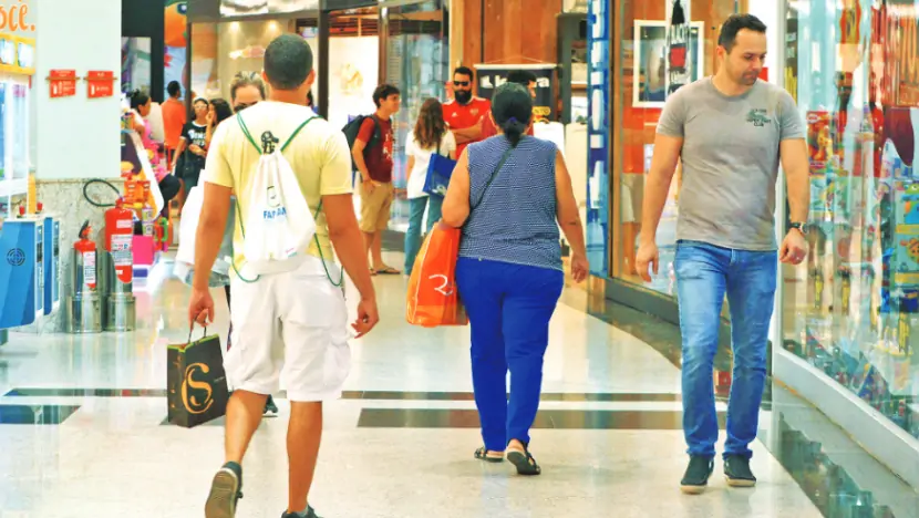 Mais da metade dos natalenses pretende ir aos shoppings para fazer compras para o Dia das Mães neste ano / Foto: José Aldenir - Agora RN