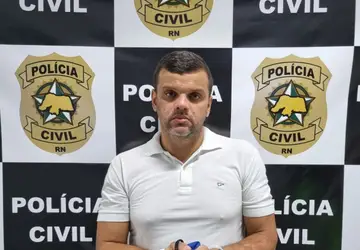 Luiz Augusto Cavalcante Vale, 42 anos, suspeito de ter praticado o crime de estupro de vulnerável num shopping da zona sul da capital - Foto: Divulgação/Polícia Civil