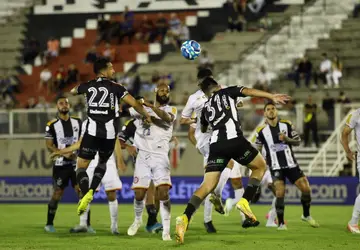 Com a nova derrota, o ABC completa 12 partidas sem vencer. Foto: Rennê Carvalho/ABC F.C