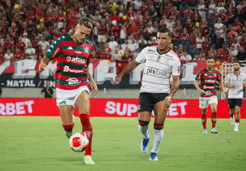 Flamengo e Portuguesa empatam em 0 a 0 na Arena das Dunas - Foto: Anderson Régis/Enquadrar/Estadão Conteúdo