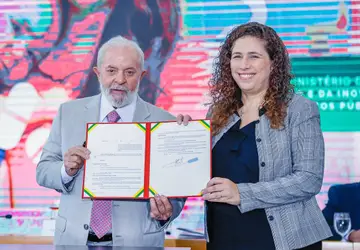Presidente Lula no lançamento do Programa de Democratização dos Imóveis da União, com a ministra Esther Dweck. Foto: Ricardo Stuckert