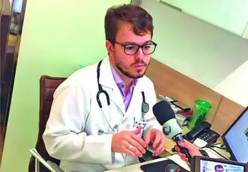 Médico Igor Queiroz diz que medicamentos podem aumentar risco de sangramento - Foto: reprodução