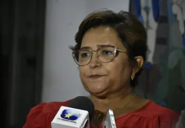 Secretária Socorro Batista nega que existam professores sem lotação no quadro do Estado - Foto: Adriano Abreu