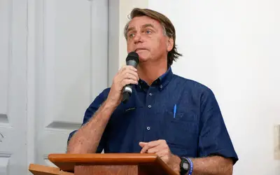 Supremo Tribunal Federal mantém decisão do TSE que multou Bolsonaro