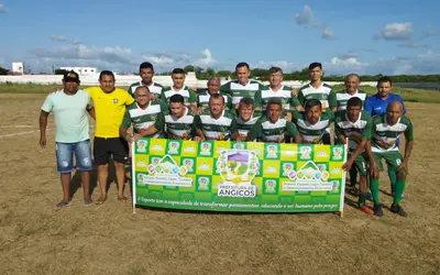 Equipe Master de futebol de campo de Angicos vence amistoso em Carnaubais!