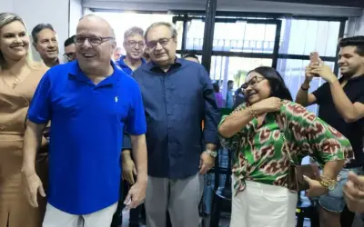 Paulinho Freire anuncia Joanna Guerra como candidata a vice-prefeita